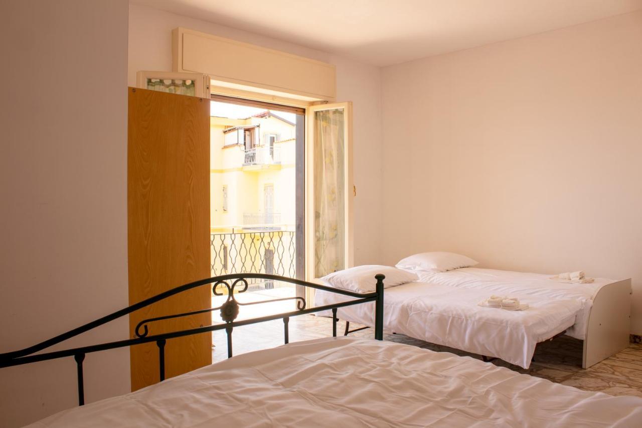[POSTO AUTO GRATUITO] Relax a 30 metri dal mare Apartment Riva Ligure Bagian luar foto