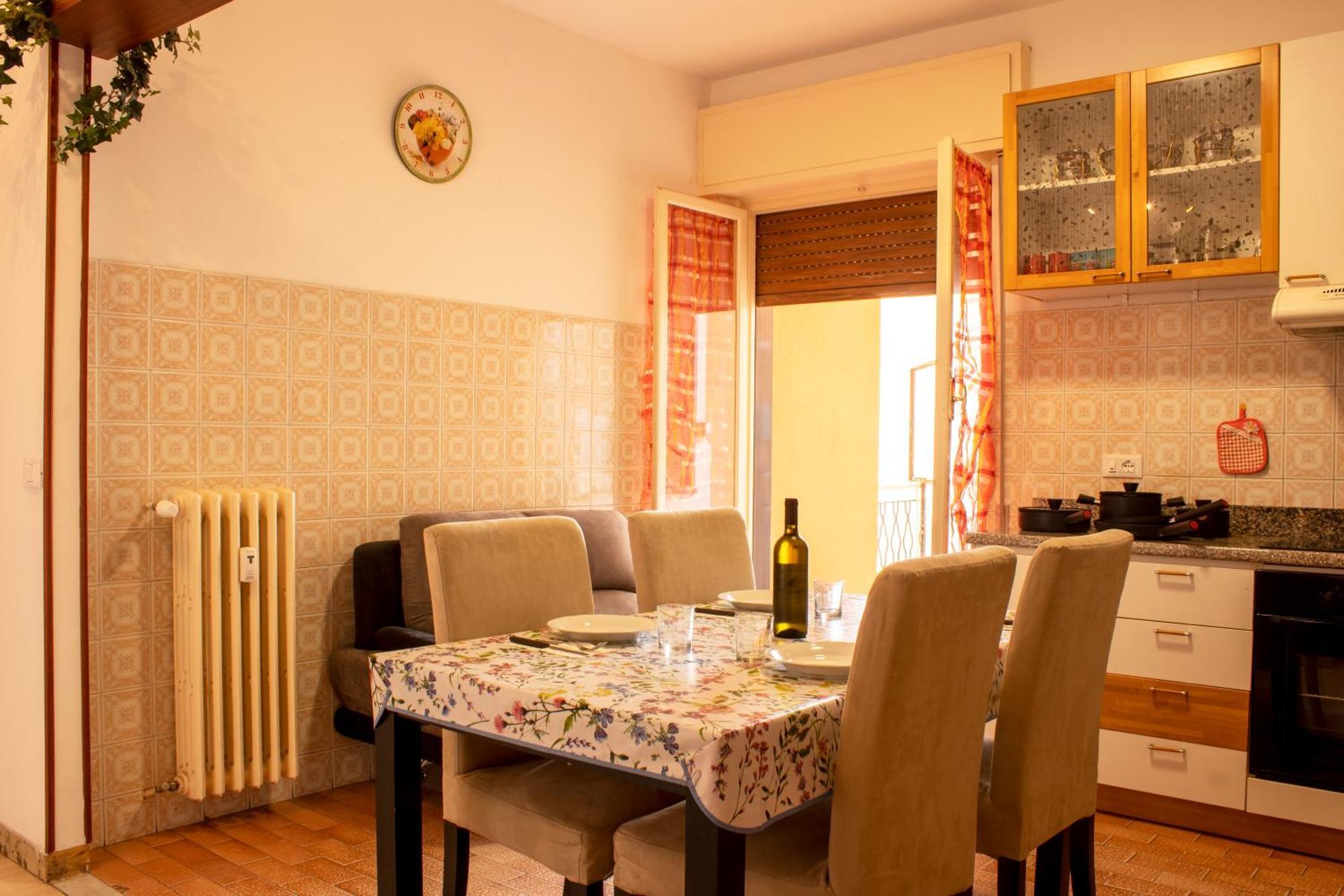 [POSTO AUTO GRATUITO] Relax a 30 metri dal mare Apartment Riva Ligure Bagian luar foto