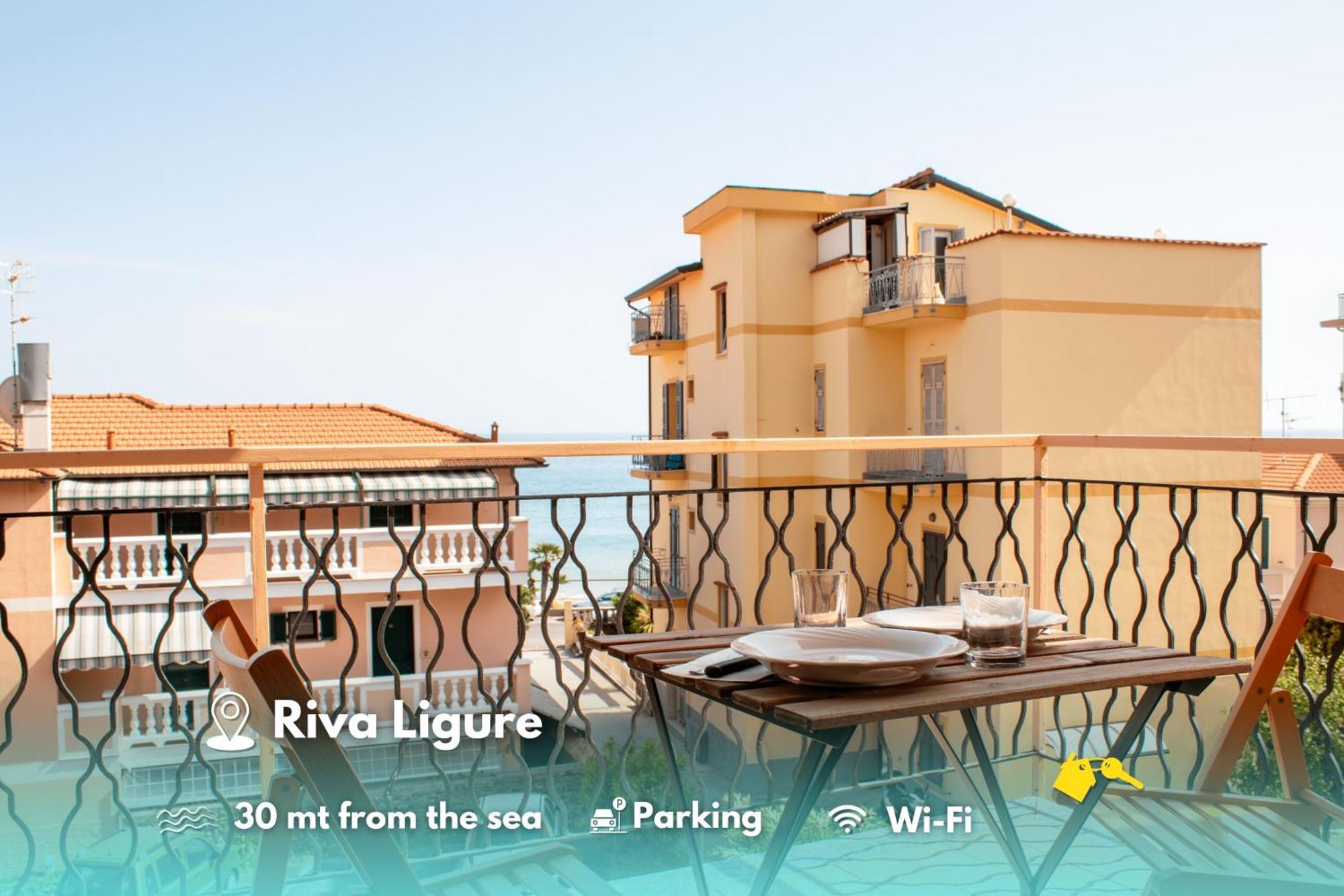 [POSTO AUTO GRATUITO] Relax a 30 metri dal mare Apartment Riva Ligure Bagian luar foto